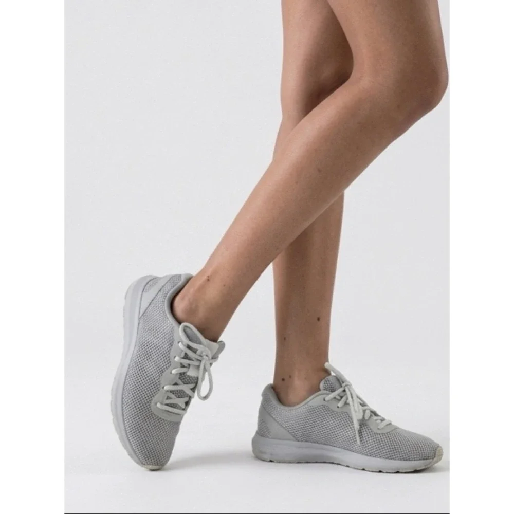 Under Armour product pair